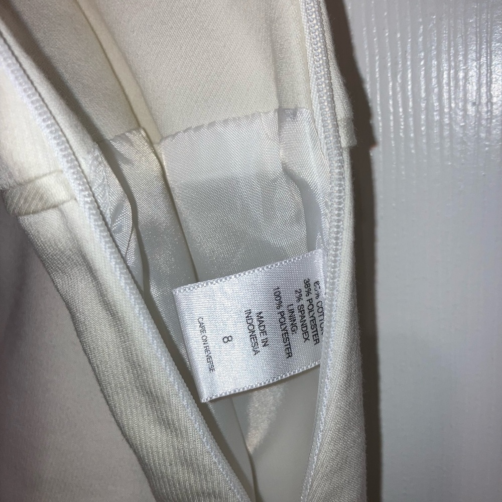 NY&CO Woman’s Off-White Skirt Work Office Sz 8 - Picture 2 of 4